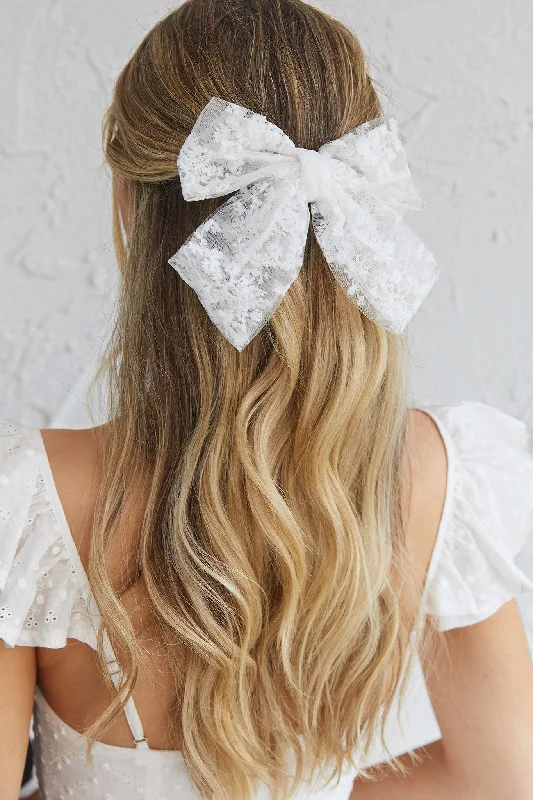 Belle Lace Bow Barrette Clip White