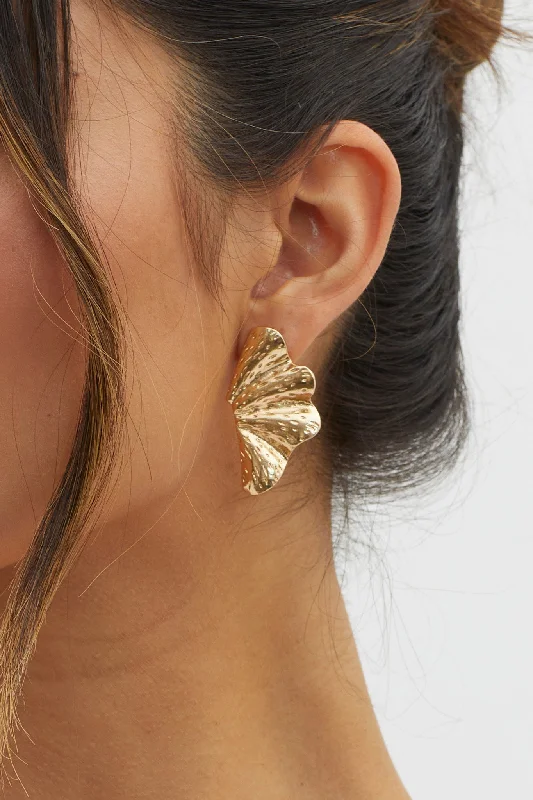 Olga Fan-shaped Leaf Earrings Gold