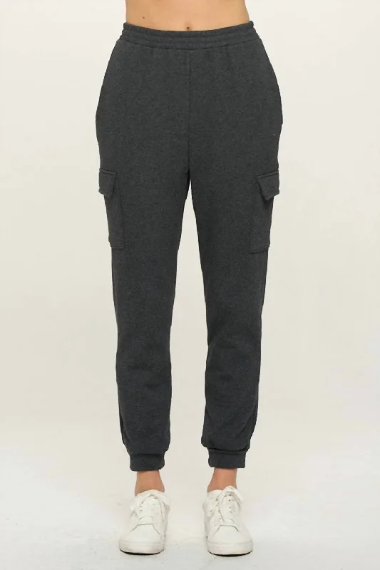 Hallie Fleece Joggers In Charcoal